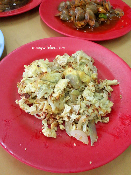 Fried Eggs With Onions @ Sin Teo Heng Restaurant, Klang